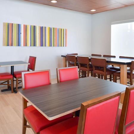 Holiday Inn Express Hotel & Suites Abilene Mall South By Ihg Exteriör bild